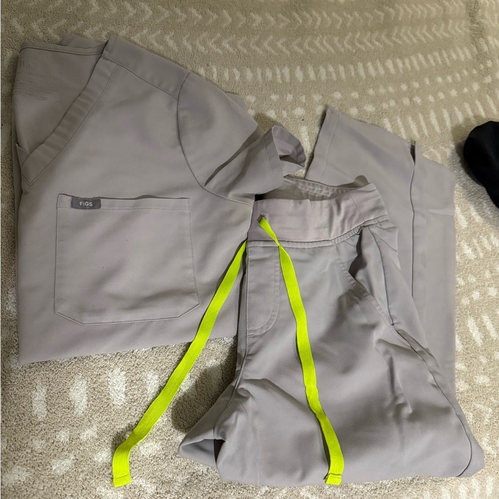 FIGS Bundle, slate/mustard
